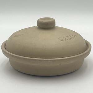 Vintage Sassafras Superstone Garlic Baker Stoneware USA 1993 Lidded